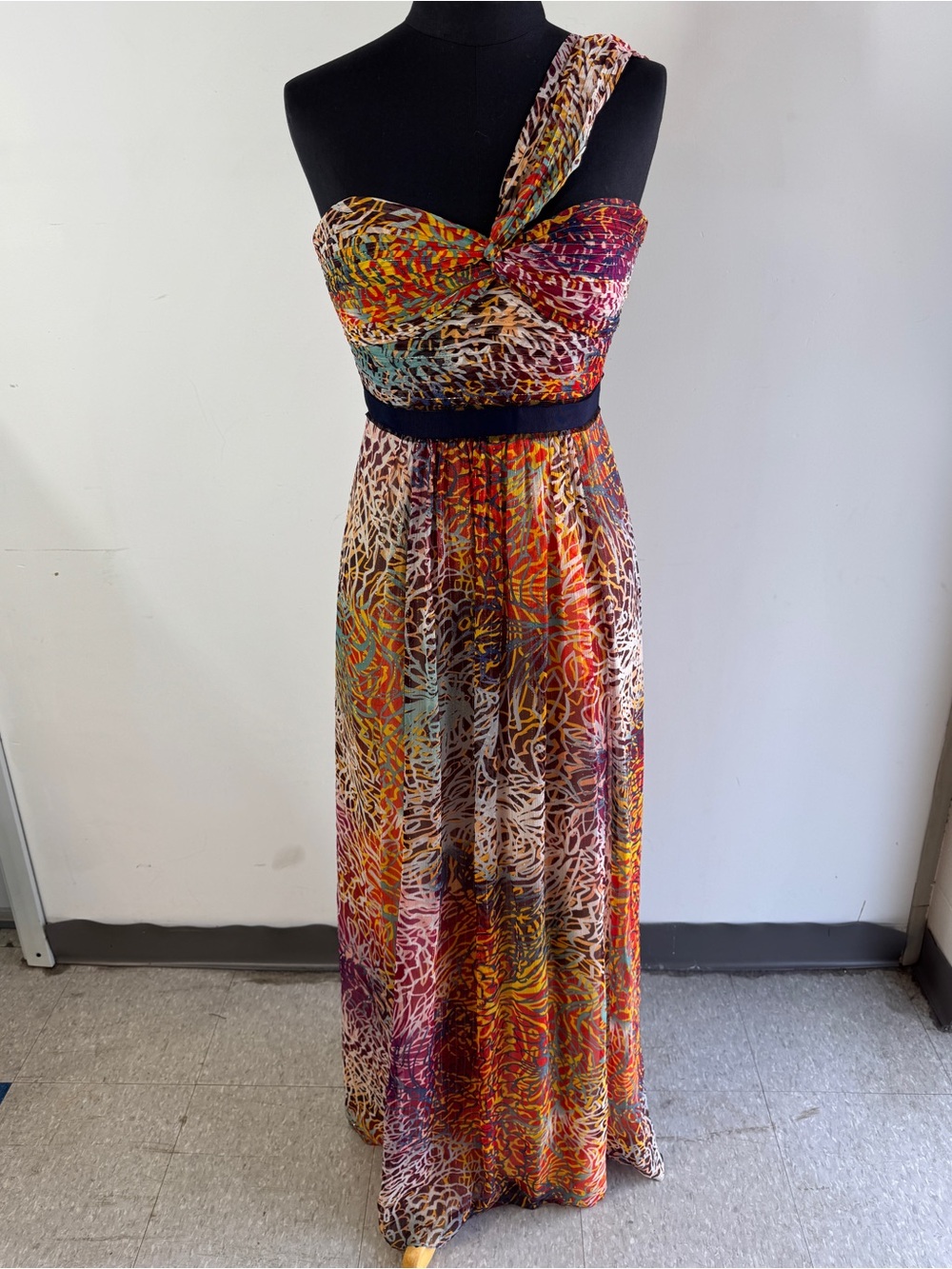BCBG MaxAzria Y2K Boho Silk Blend One Shoulder Maxi Dress Multicolor Size 4 Chic - Picture 2 of 16